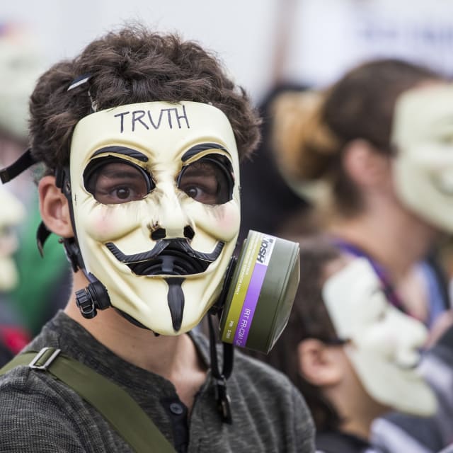 isis calls anonymous idiots response hacker groups declaration total isis calls anonymous idiots response hacker groups declaration total