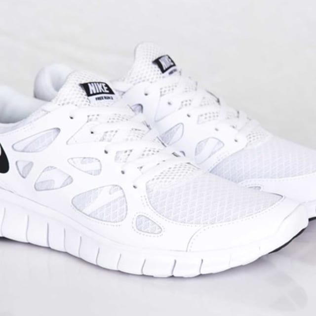 nike free run all white