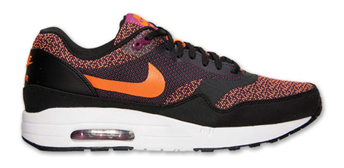 nike shoes under 50 dollars