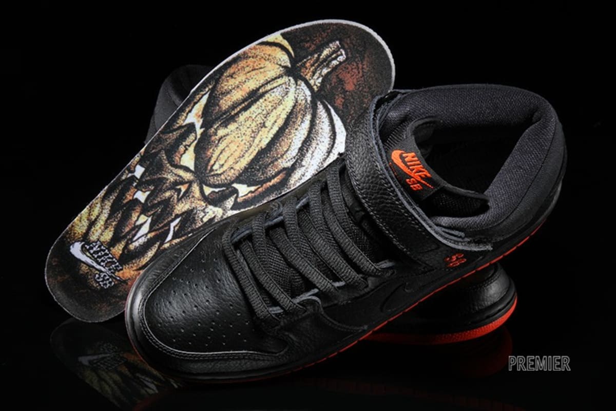 halloween sb nike