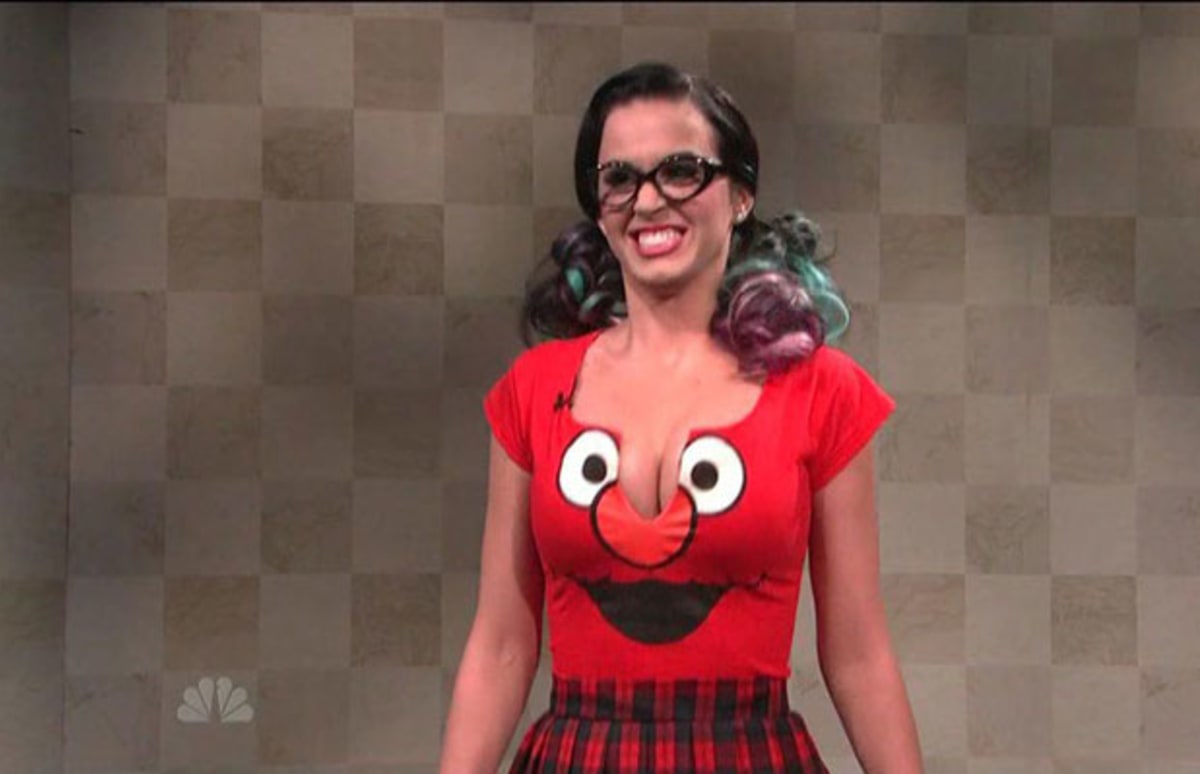 Five Ways Katy Perry Can Outdo Her Infamous Elmo Boobies Bounce on