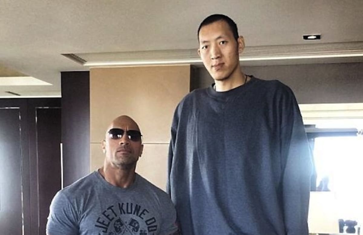 Dwayne "The Rock" Johnson Looks So Small Standing Next to 7'9" Chinese