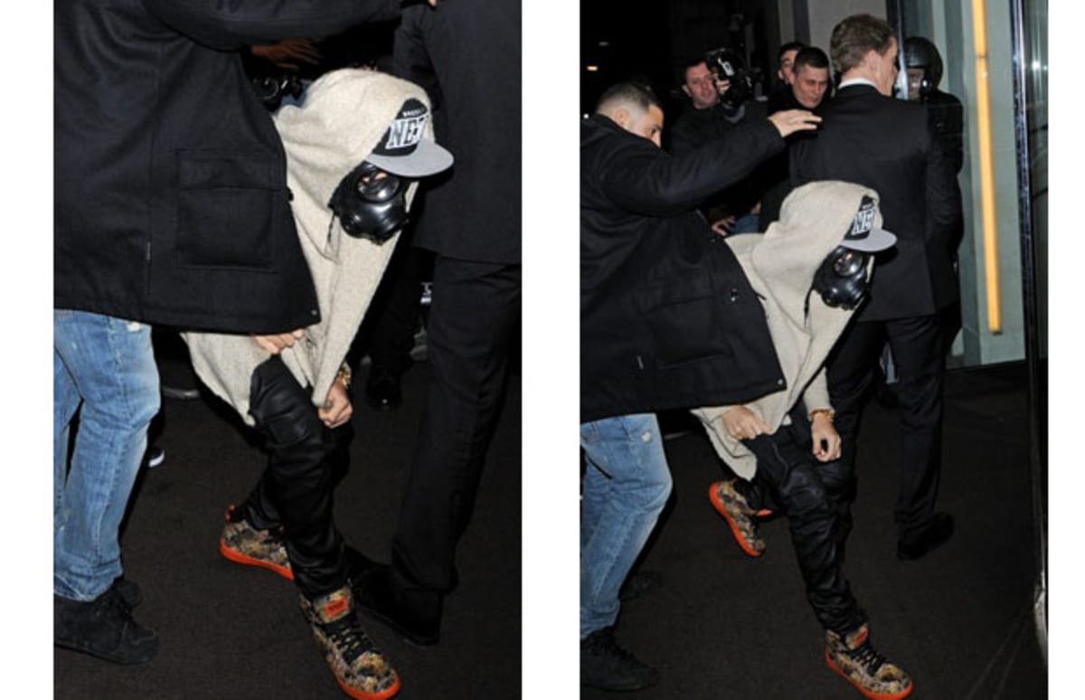Justin Bieber Wears a Gas Mask in Public...Again | Complex