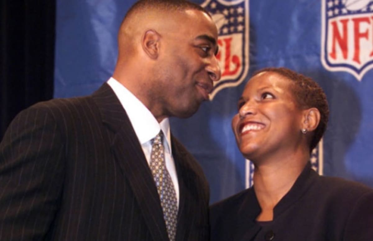 Cris Carter's Wife Headbutted During Tennis Match Gone Wrong | Complex