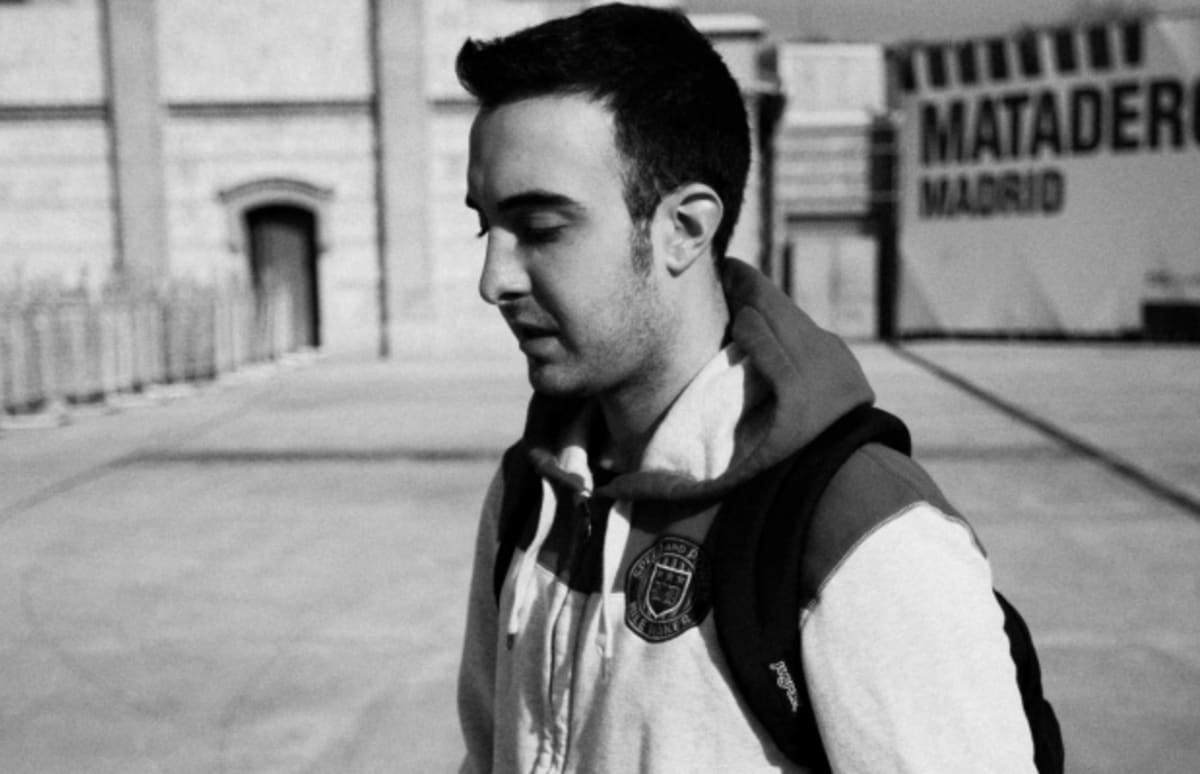 Listen Clams Casino "Swervin (Remix)" Instrumental Complex