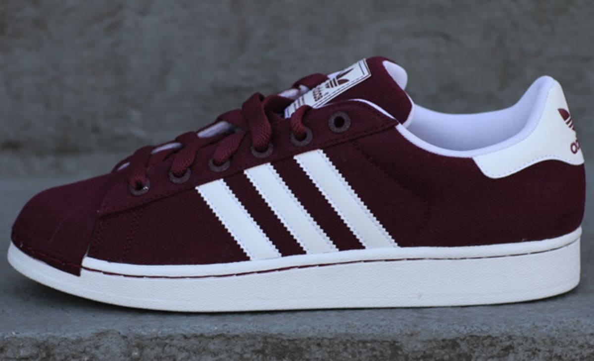 adidas superstar 2 maroon