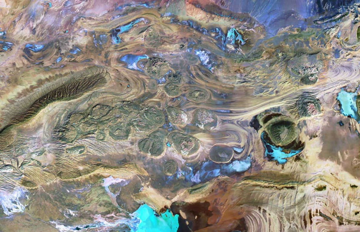 Amazing Aerial Photographs of Great Salt Desert in Iran Complex