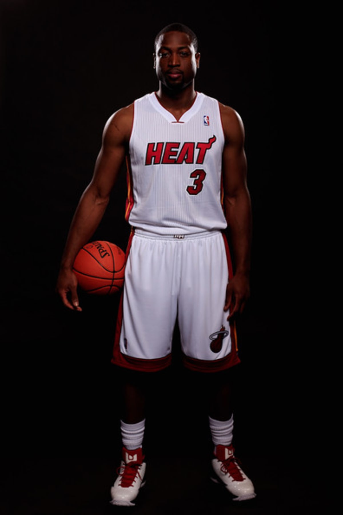 Dwyane Wade Signs with Li-Ning | Complex
