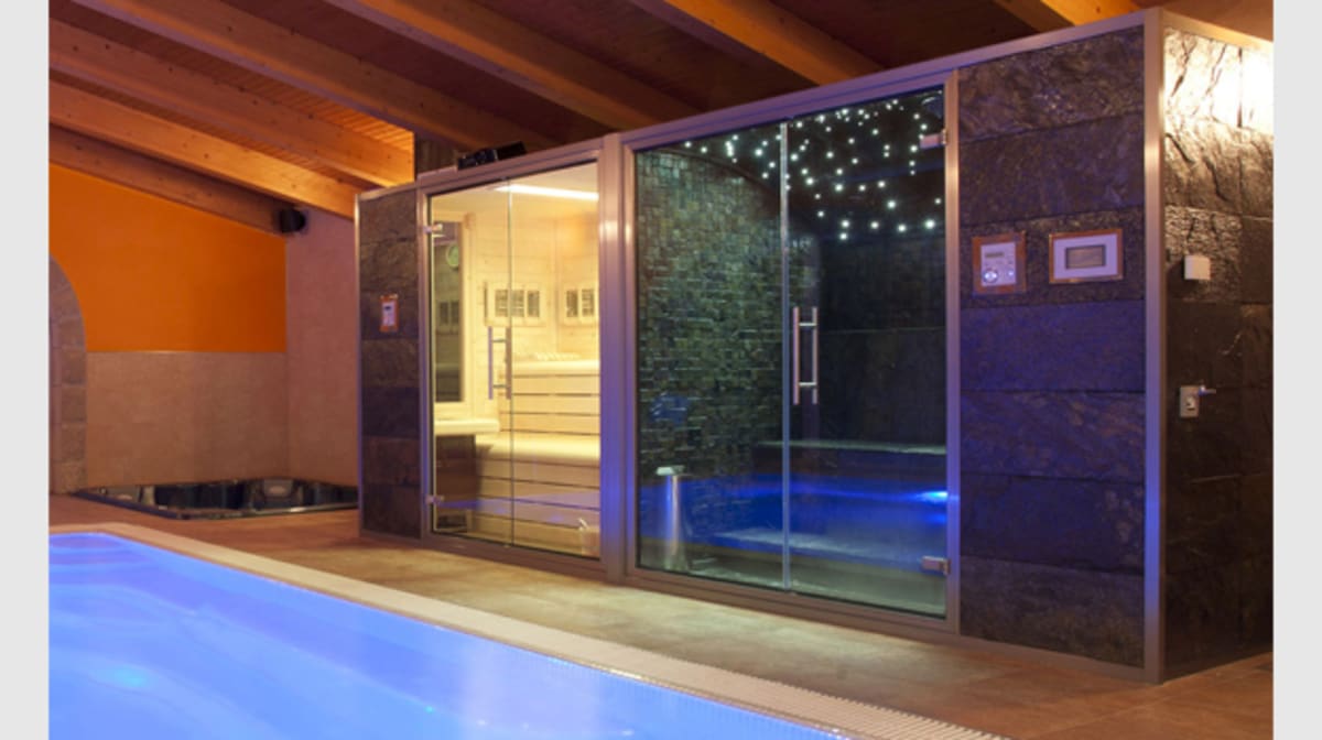 Sauna Or Steam: What's The Best Post-Workout Treatment for Athletes