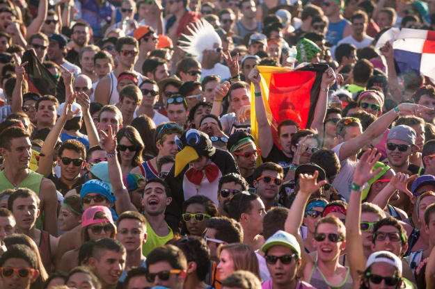 umf-2013-crowd-li