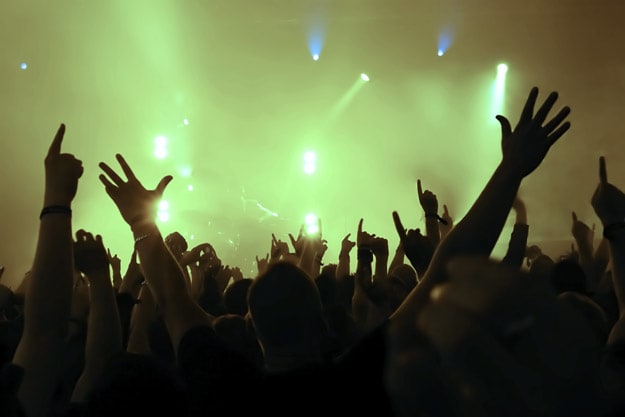 dancefloor-hands-up-resized
