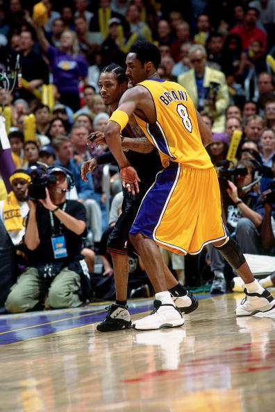 kobe wearing iverson shoes