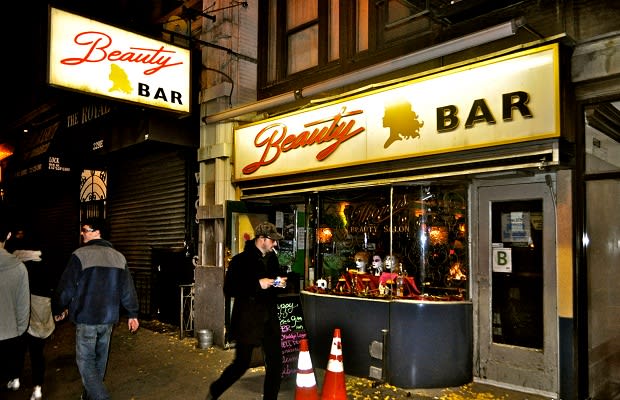 Beauty Bar The 10 Best Bars In Nyc To Find A One Night