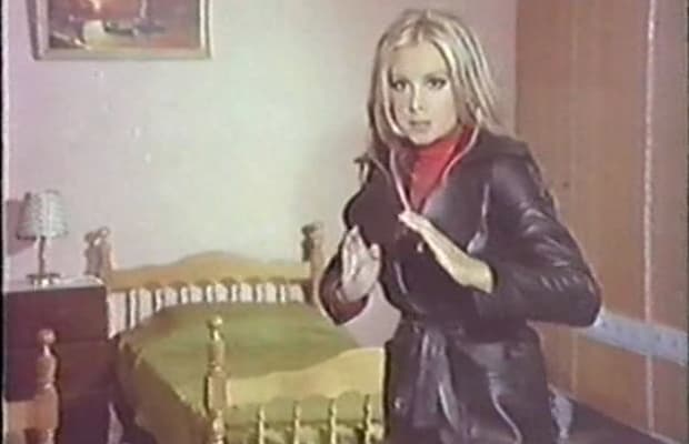 Girl masturbate with pool stick Rebacca love interracial tube