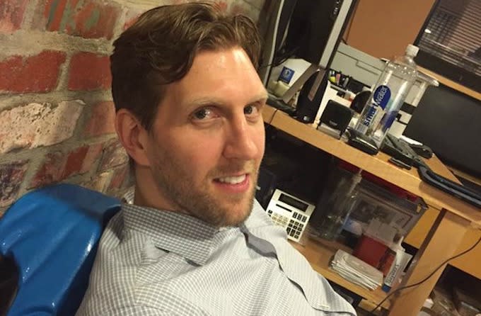 The Entire Dallas Mavericks Team is Roasting Dirk Nowitzki ...