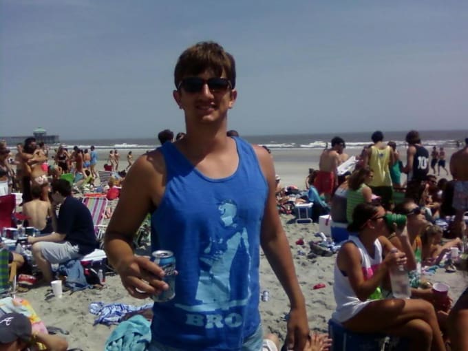 Douchey Frat Bros The 10 Types of Men Who Wear Tank Tops Complex
