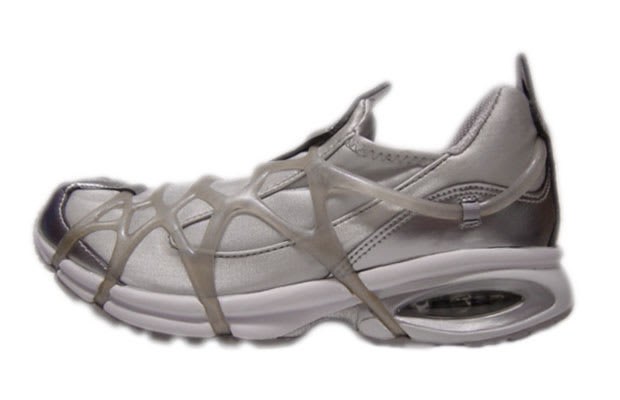 nike kukini 2000