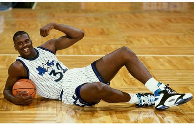 michael jordan dunks on shaq