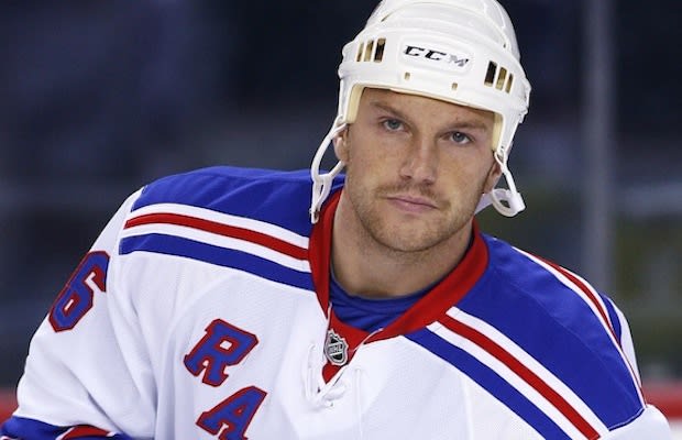Sean Avery - 10 Athletes Who Forced Sports Leagues to Change Their