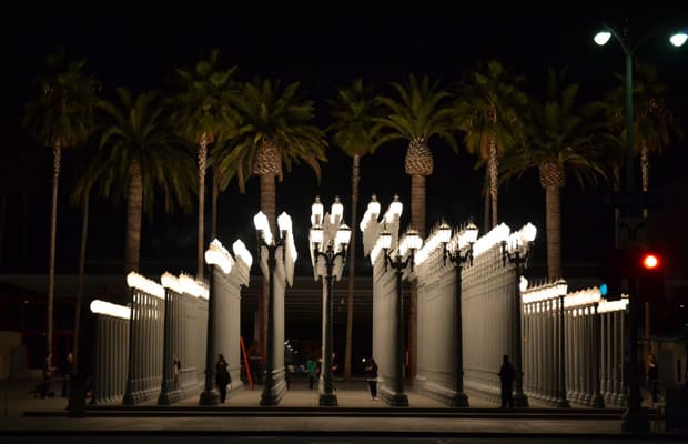 18 Chris Burden "Urban Light " 2008 The 50 Most Iconic