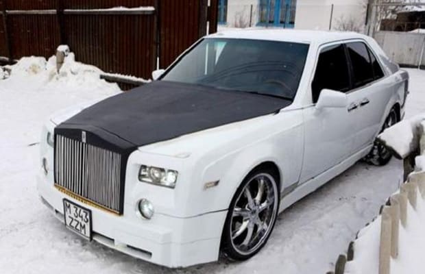 Mercedes Benz E Class 14 Wild Fake Rolls Royces Complex