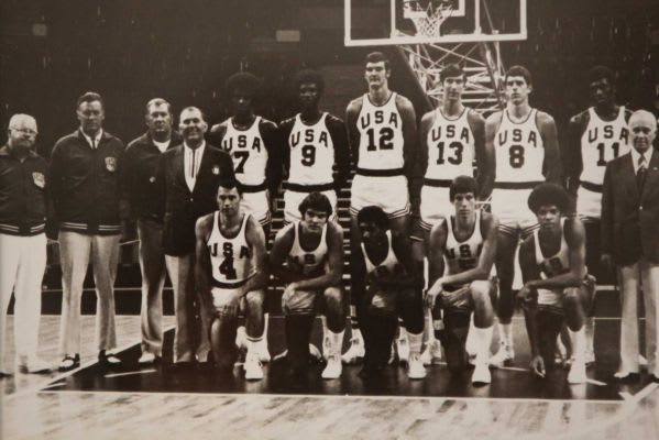 nba players wearing chuck taylors