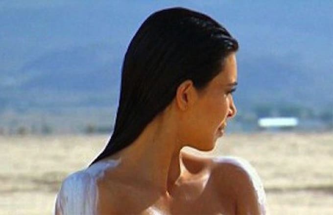 Kim Does Totally Naked Photo Shoot In The Desert Complex