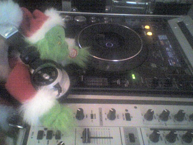 dj-grinch-li