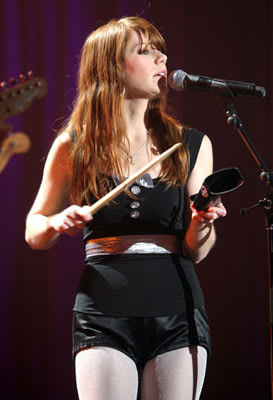 Millennium Auto Sales >> Jenny Lewis - The 15 Hottest Frontwomen in Rock History ... Millennium Auto Sales >> Jenny Lewis - The 15 Hottest Frontwomen in Rock History ...