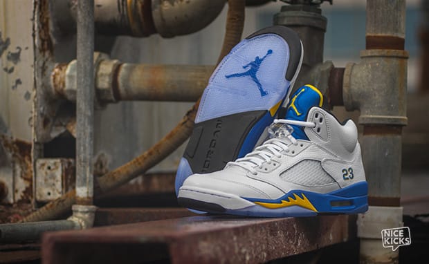 icy bottom basketball shoes