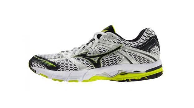 mizuno wave maverick