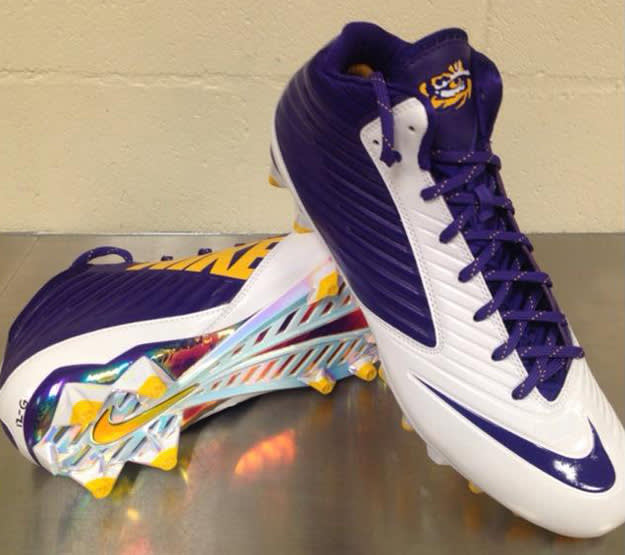 The LSU Tigers Showcase Custom Nike Cleats For the Football