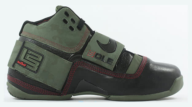 nike tennis for doctors
