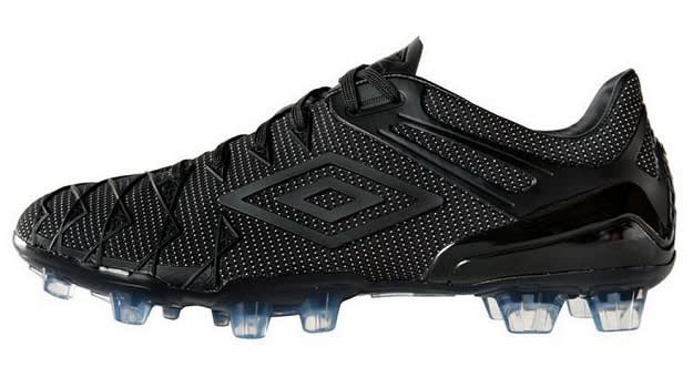 all black umbro football boots