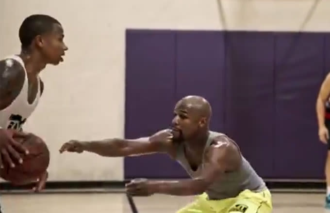 Floyd Mayweather Steps on Basketball Court, Loses to Isaiah Thomas