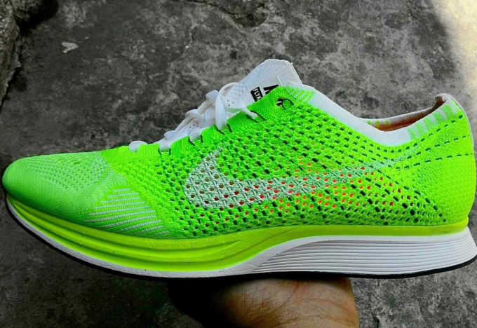 Nike's Latest Flyknit Racer Colorway Is One of the Most Eye-Catching Yet