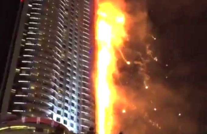 Massive Fire Breaks Out in Dubai Hotel Near World's Tallest Building