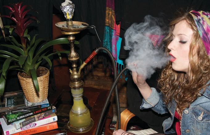 Rich Kids Love Smoking Hookah