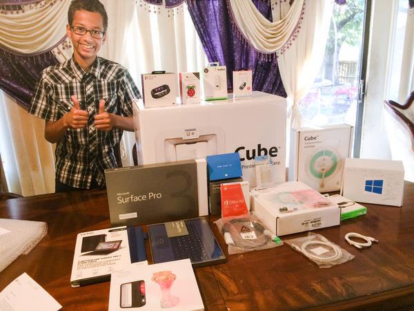 Microsoft Seriously Hooked up Ahmed Mohamed After That Clock BS