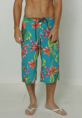 Zappos Footer men's swim trunks From beach to pool, swim trunks continue to be the most popular men’s swimwear option. Made with quick-drying fabrics that are lightweight and comfortable, it’s no wonder these shorts have become a staple in almost every wardrobe.
