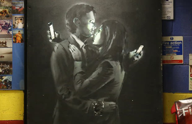 Banksys Mobile Lovers Will Go On View At The Bristol Museum And Art Gallery Complex