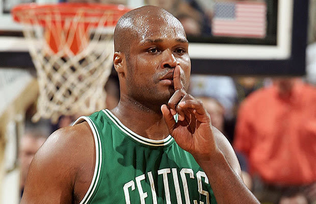 Antoine Walker - The Biggest Fall-Offs in NBA History | Complex