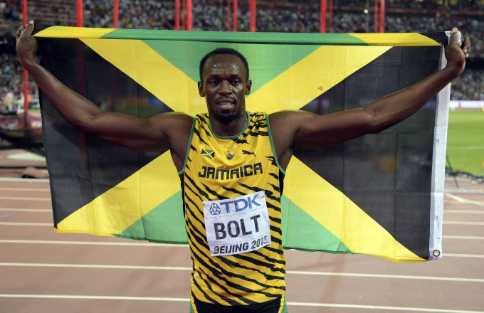 Usain Bolt Wins 200m Race at World Championships, Gets Taken Out by a Photographer on a Segway