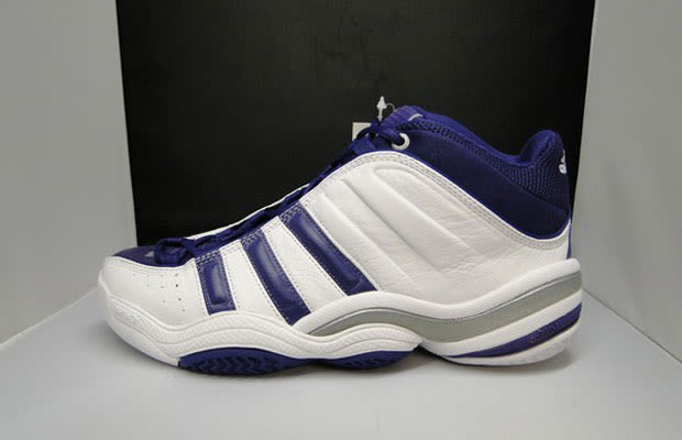 adidas basketball shoes 2001