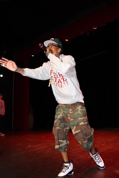 eminem wearing jordan 4