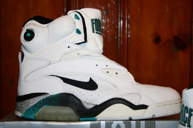 Nike Air Force 180 Pump Nike Air Force 180 Pump