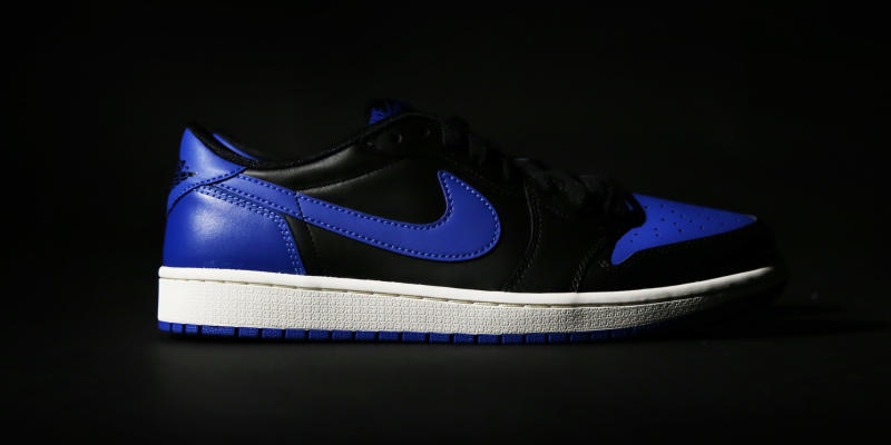 low top royal 1s