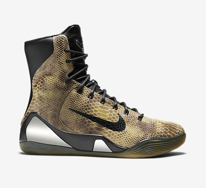 kobe bryant snakeskin shoes