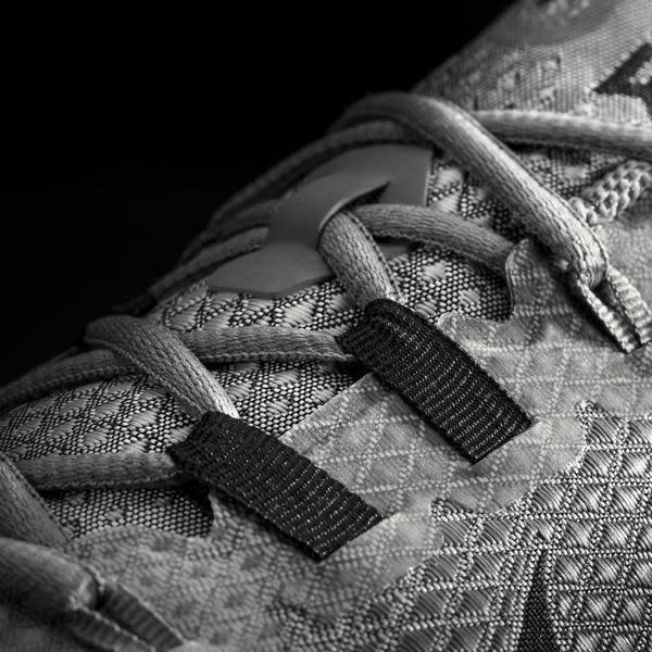 flyweave spikes