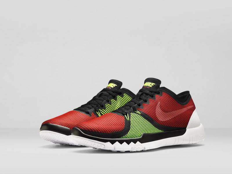 Nike Free Trainer 3.0 V4 On Feet Nike Free Trainer 3.0 V4 On Feet